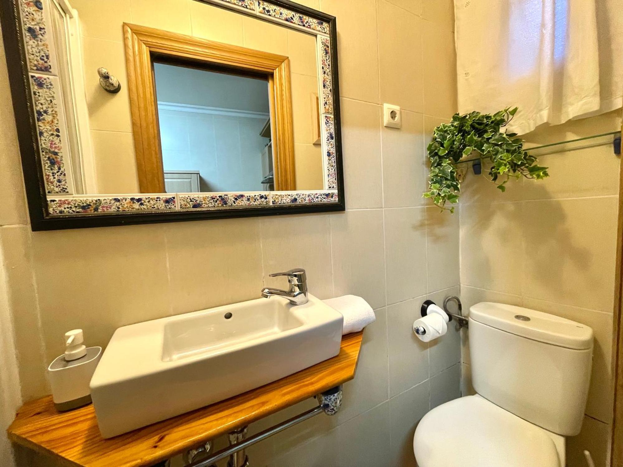 Tranquilo Apartamento Cerca Del Casco Viejo Більбао Екстер'єр фото